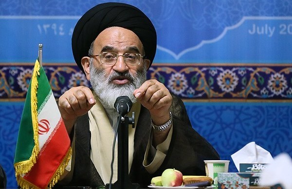 تقوی: شعار «مرگ بر آمریکا» ثواب تسبیحات اربعه را دارد