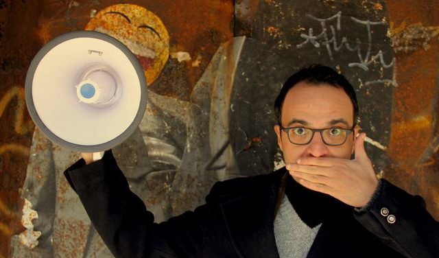 کامبیز حسینی، طنزپرداز: بارها تهدید به مرگ شده‌ام!