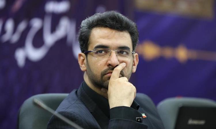وزیر ارتباطات به دلیل عدم فیلترینگ اینستاگرام احضار شد