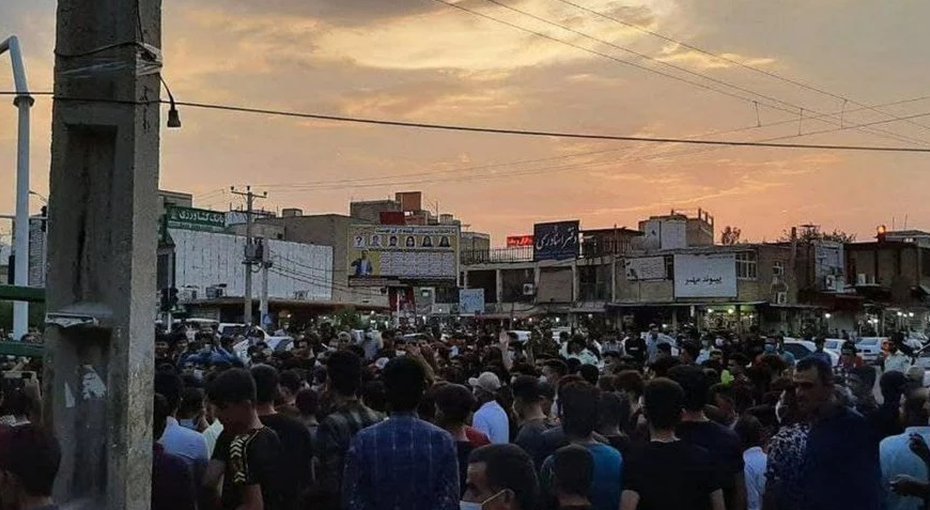 Iran Protests: Internet Shutdowns Becoming More Targeted