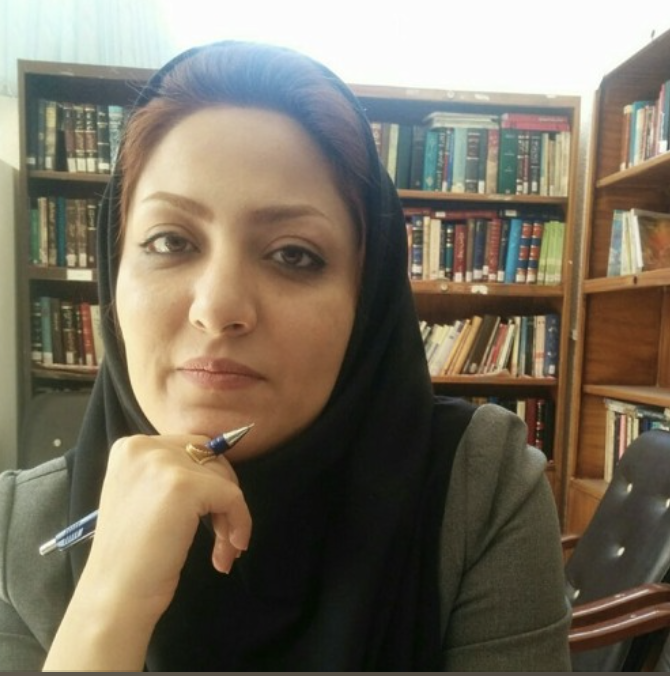 توبیخ یک معلم اهوازی به دلیل انتقاد از حجاب در توییتر