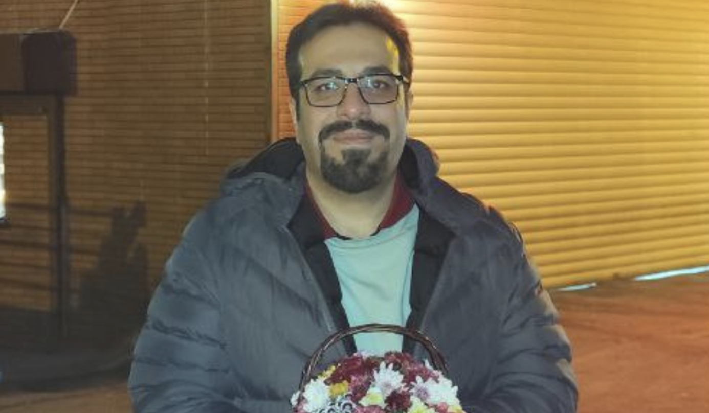 روح‌الله نخعی، روزنامه‌نگار، از زندان اوین آزاد شد